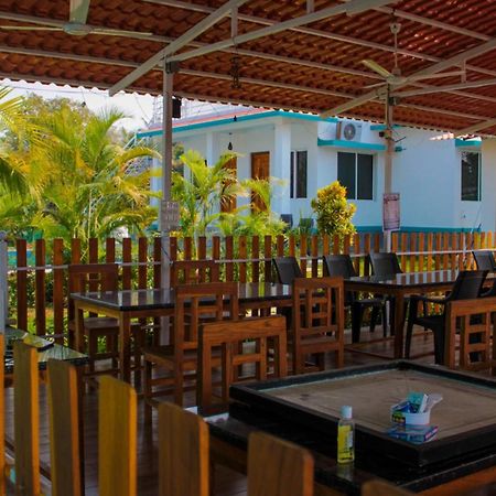 阿里巴格 Mohor Retreat酒店 外观 照片