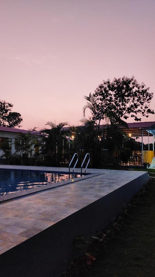 阿里巴格 Mohor Retreat酒店 外观 照片