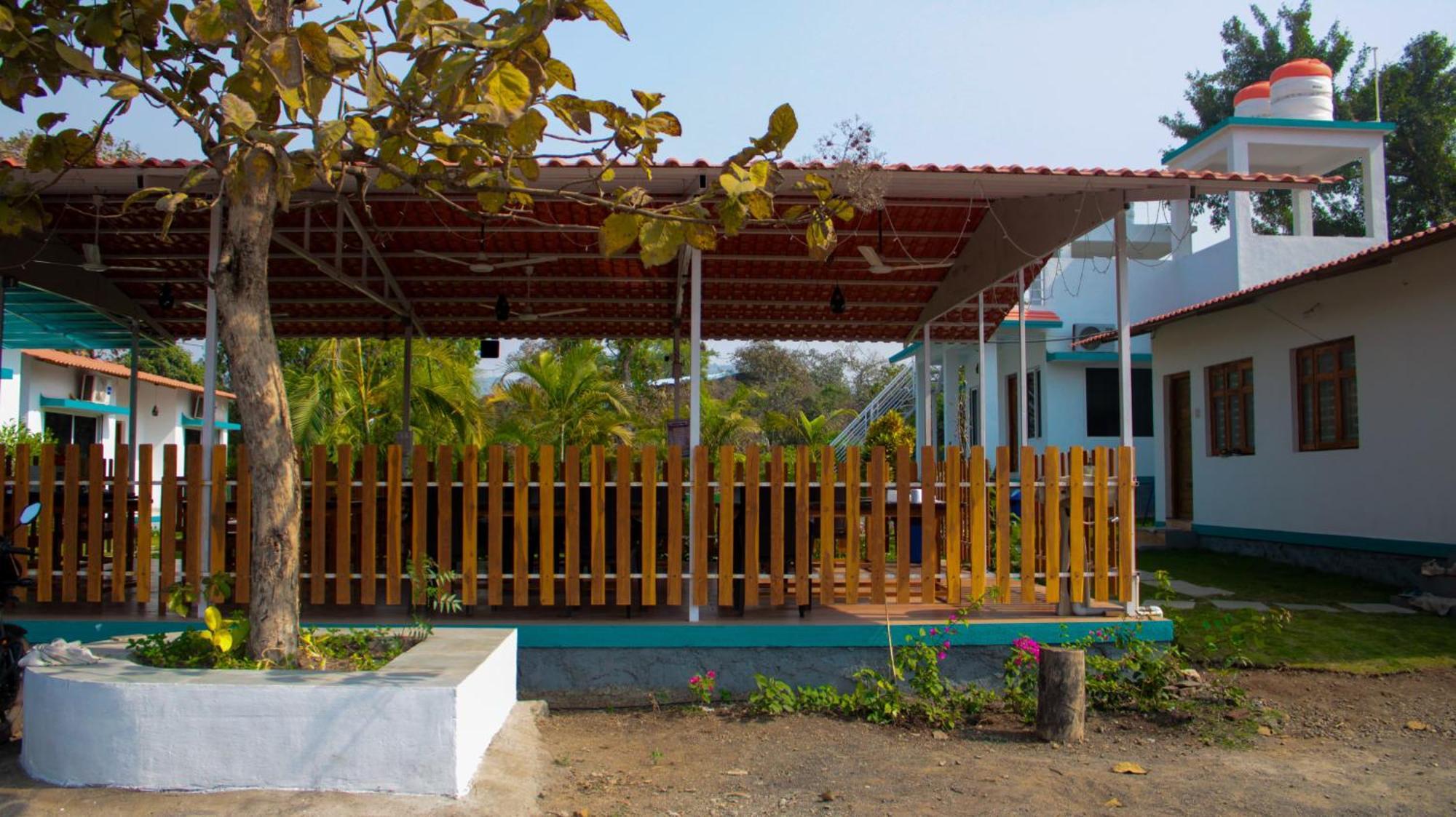 阿里巴格 Mohor Retreat酒店 外观 照片